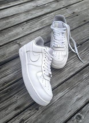 Кросівки найк. кросівки nike. nike af 1 low. кросівки 40 розмір. кросівки. білі кросівки. шкіряні кросівки.
