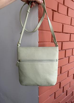 Сумка кожаная fiorelli- женская,универсальная, классическая, светло-мятного цвета,через плечо