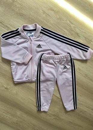 Костюм adidas для дівчинки