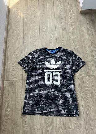 Футболка adidas