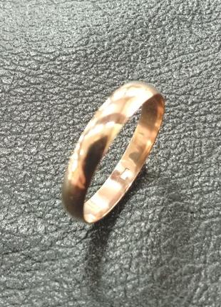 Золотое обручальное гладкое кольцо шириной 4 мм