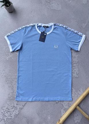Футболка fred perry блакитна