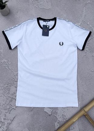 Футболка fred perry біла