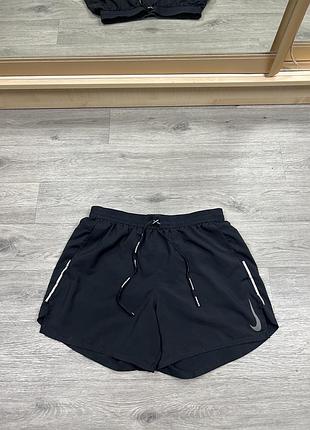 Мужские беговые шорты nike dri-fit challenger shorts черные размер м оригинал