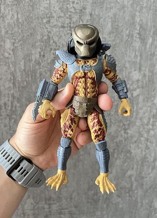 Predator от компании lanard toys