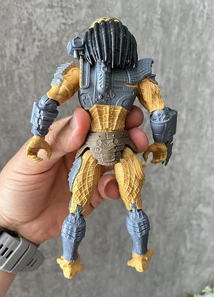 Predator от компании lanard toys 4