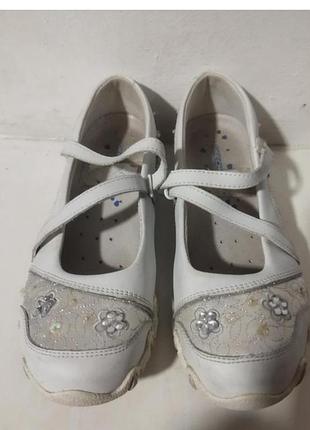 Туфлі шкіряні фірми skechers, країна виробник сша.