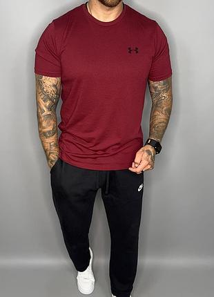 Футболка under armour