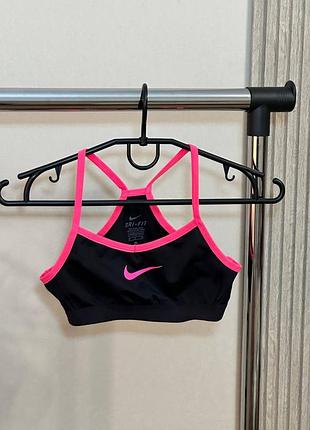 Топ nike •розмір м підлітковий(147-158 см)