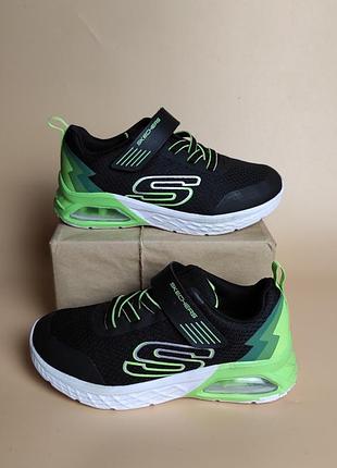 Кросівки skechers  р.33 довжина устілки 20,5 см.