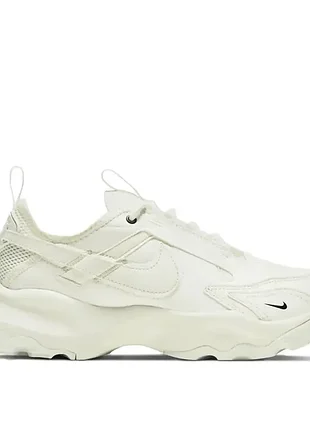 Кроссовки женские nike w nike tc 7900 молочные dd9682-100