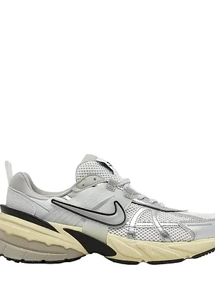 Кросівки жіночі nike w nike v2k run сірі fd0736-100