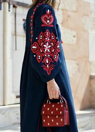 Zara міді сукня вишиванка з додаванням льону платье вышиванка с вышивкой