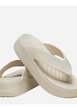 Вʼєтнамки crocs