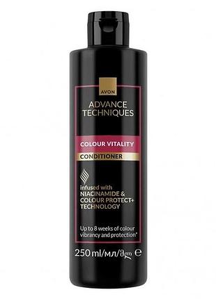 Кондиціонер для фарбованого волосся avon «сяйво кольору», 250 мл