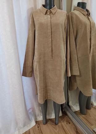 Микровельветовое с карманами платье 👗