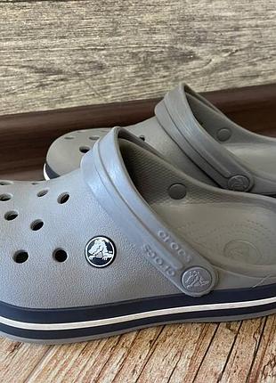 Crocs   j1