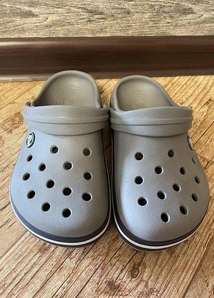 Crocs   j1 2