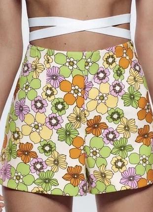 Шорти від zara