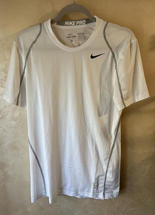 Термо футболка nike pro combat розмір s
