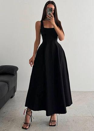 Розпродаж сукня prettylittlething зі щільноі тканини