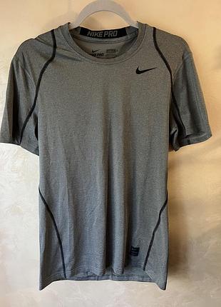 Термо футболка nike pro combat розмір s