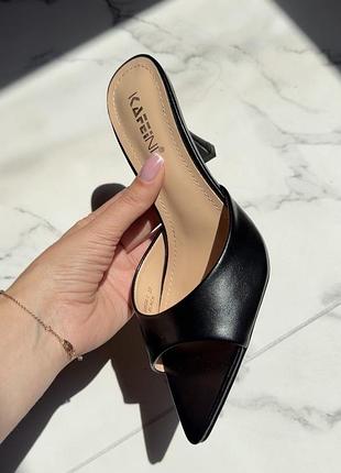 Чорні босоніжки на каблуку класичні мюлі чорні базові мюлі на підборах босоніжки гострі мюлі з гострим носком літні босоніжки