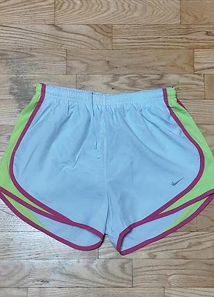 [s] женские спортивные шорты nike