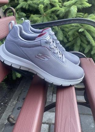 Женские спортивные кроссовки skechers 41р-26,5см!