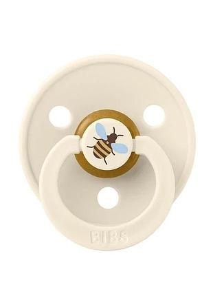 Пустышка bibs studio colour latex round (круглая) bumblebee ivory 6-18 месяцев