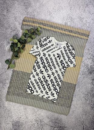 Чоловіча футболка adidas originals multilogo