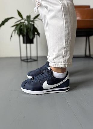 Cortez navy blue white