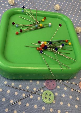 Магнитная игольница квадратная, зеленая