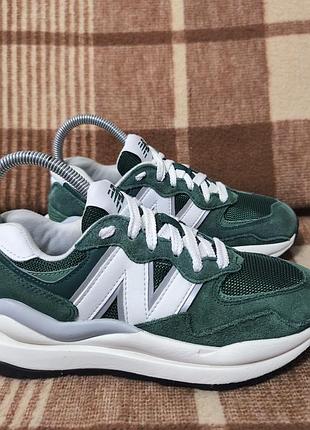 Жіночі кросівки new balance 57/40