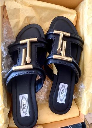 Шльопанці tod’s чорні шкіряні