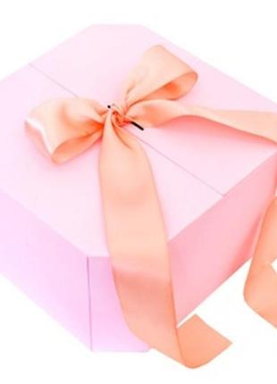 Коробка подарункова рожева 21*21*12 42982