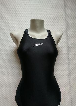 Спортивный купальник speedo