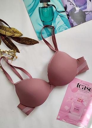 Красивий бюстральтер пудровий calvin klein 70a 32a нульовий нульовка