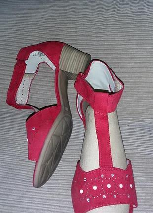 Jana (немечки)- классные красные босоножки р.39-25,5см,полнота h