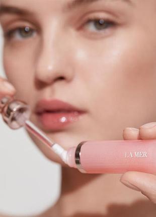 Сиворотка блиск для губ la mer the lip volumizer ultra sheer soft pink