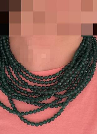 Багатоярусне смарагдове кольє з гранованих намистин