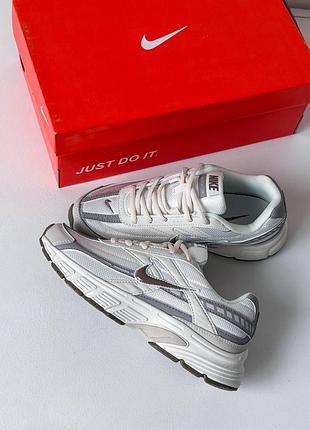 Стильные женские кроссовки nike initiator grey/brown