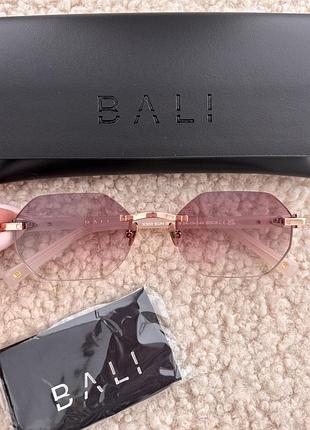 Окуляри бренду bali