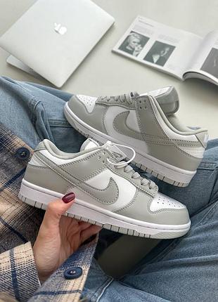 Стильные кроссовки nike dunk low grey