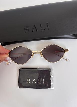Окуляри бренду bali