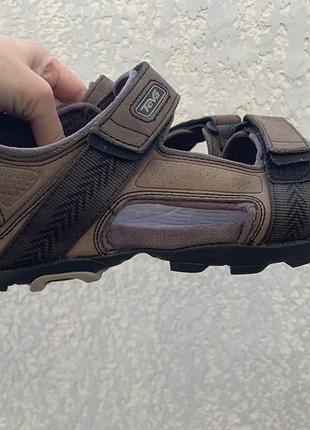 Сандалі босоніжки  шкіряні teva 42 р ecco geox