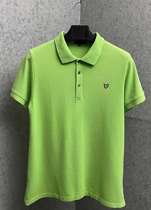 Салатова футболка поло від бренду lyle & scott