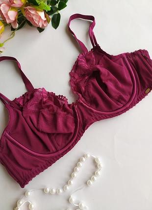 Бюстгалтер з мереживом, на кісточках f&f, eur 90d