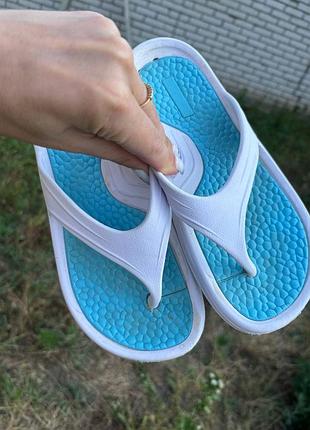 Шлепанці crocs reviva35 розмір-22.5 см