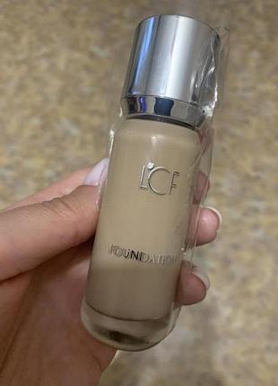 Тональный крем lcf